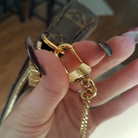 SOLD New Louis Vuitton Mini Pochette Accessories - Picture 7 of 15